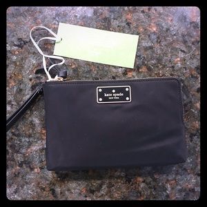 Kate Spade Leoni Wilson Road Wristlet